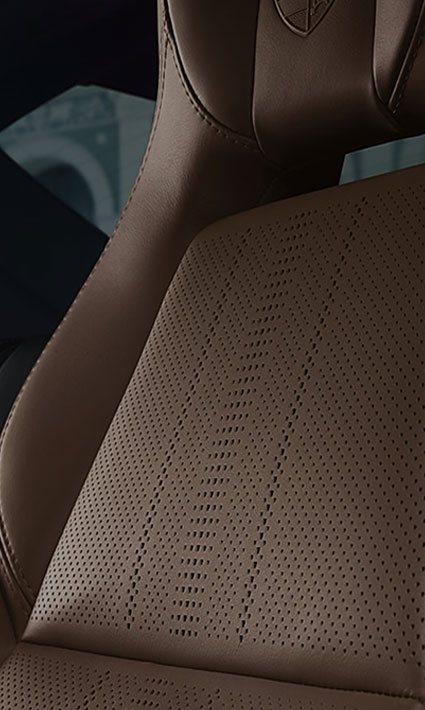 Italian Furniture UAE Dubai | Bespoke Italian Furniture | Upscale Furniture Store | Luxury Furniture Showroom Dubai