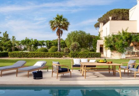 Luxury Outdoor Furniture in Dubai | Italian Luxury Outdoor Furniture Brands